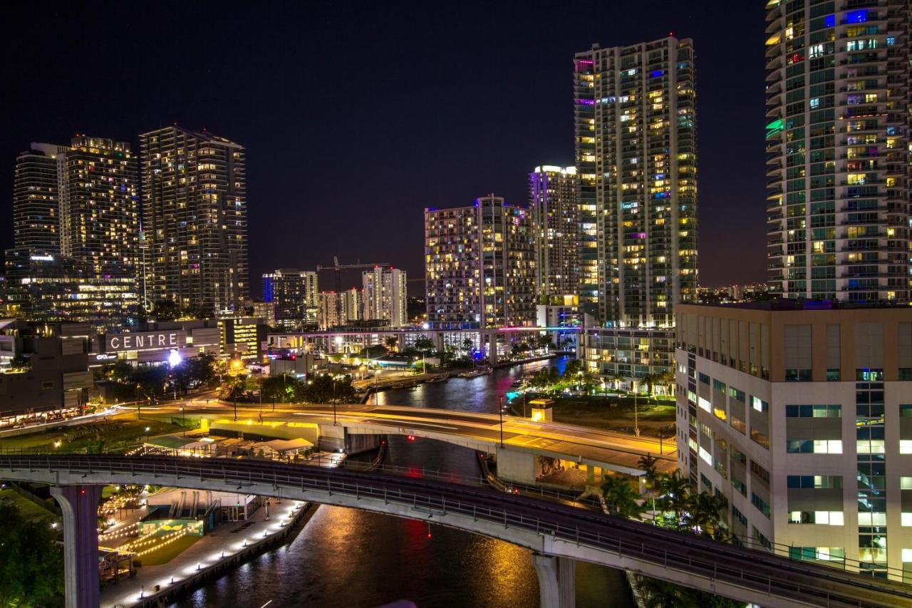 Comfort Inn & Suites Downtown Brickell-Port Of Miami Exterior foto